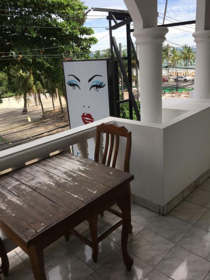Escobar Guesthouse Jomtien Exterior foto