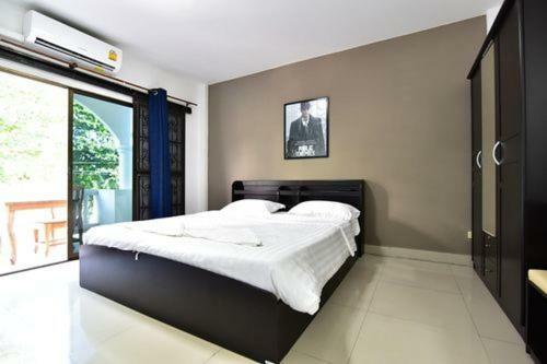 Escobar Guesthouse Jomtien Exterior foto